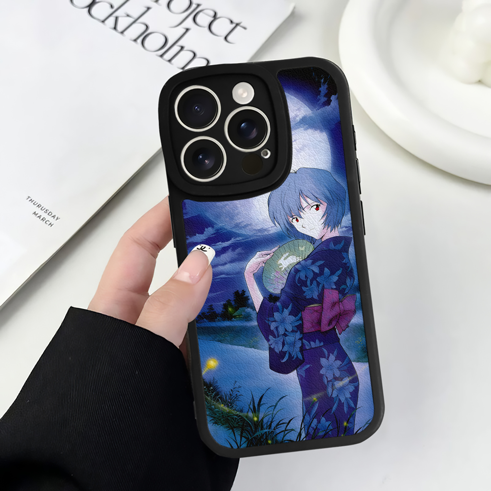 （画像用） EVA 新世紀エヴァンゲリオン 【iPhone 16シリーズ対応】シリコンスマホケース（レザー調） 材質：シリコン